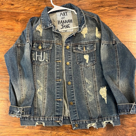 Hand painted ROCKY MTNS denim jacket - Picture 2 of 5